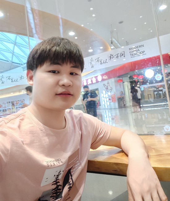 第一张是归来后的生活照_副本.jpg 第一张是归来后的生活照_副本.jpg