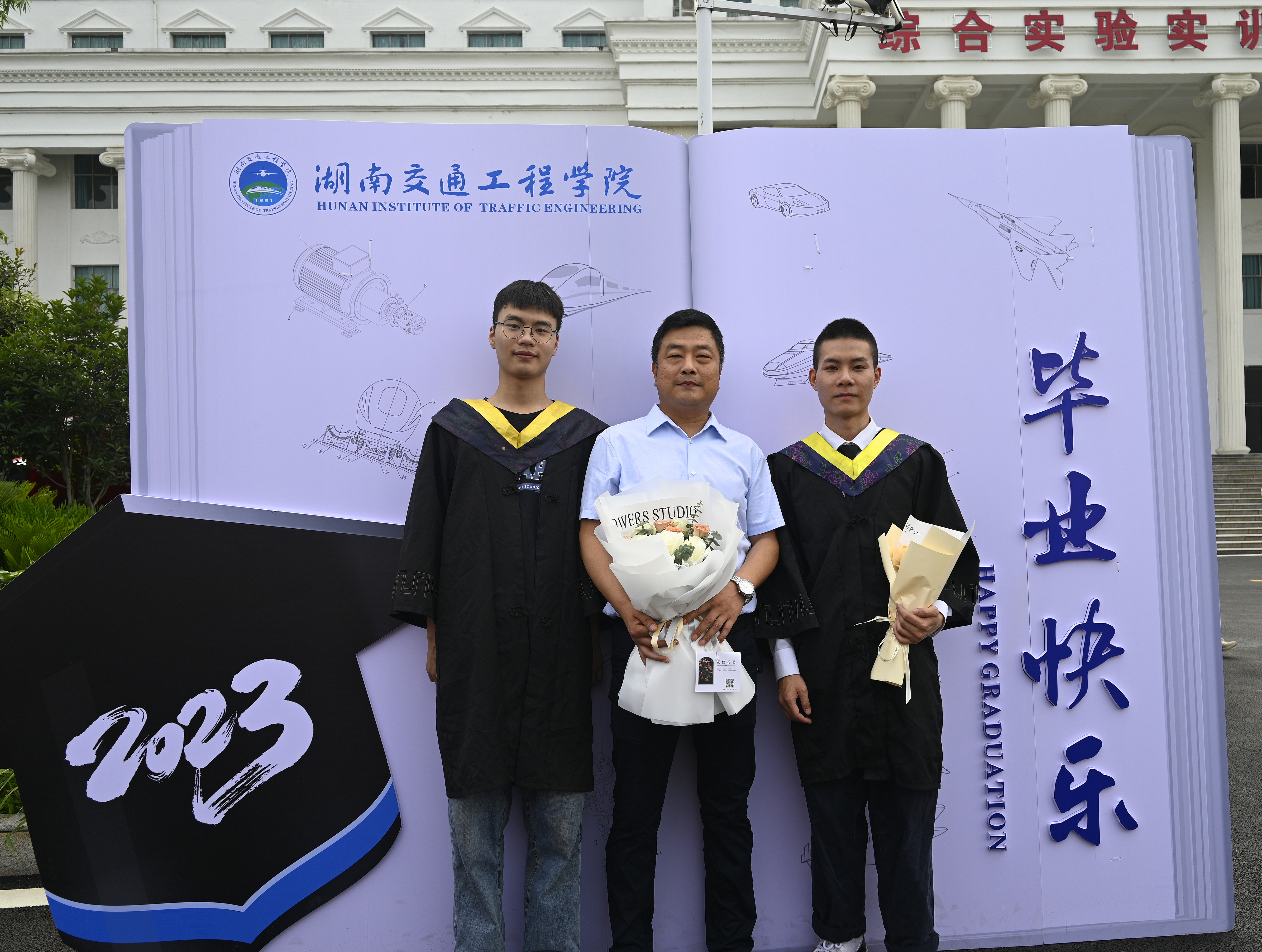 e01c59df326f1d9f646e6d77b847f81.jpg e01c59df326f1d9f646e6d77b847f81.jpg