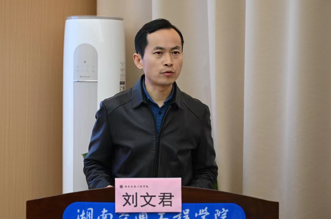 8687733a71eb5ceacc5df811fe7833b.jpg 8687733a71eb5ceacc5df811fe7833b.jpg