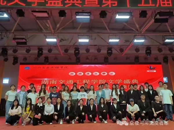 8cbd39755c417c6f7c1f33c05b50688.jpg 8cbd39755c417c6f7c1f33c05b50688.jpg