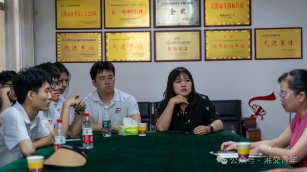 bee311cc9a764b181caca20b7588224.jpg bee311cc9a764b181caca20b7588224.jpg