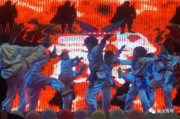 a704075a4343d3649566fc15d156948.jpg a704075a4343d3649566fc15d156948.jpg