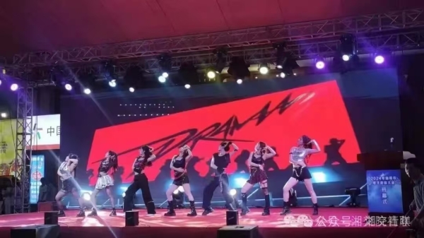 896824e66ffa0bda015563a9d7f9d0e.jpg 896824e66ffa0bda015563a9d7f9d0e.jpg