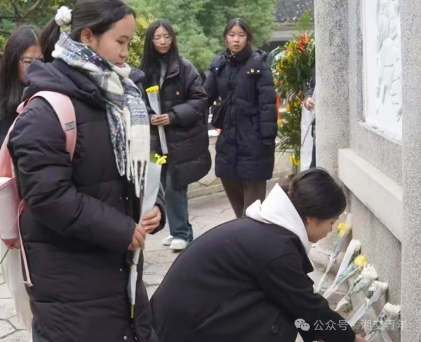 f269dae8ad4d4a8ddc95563f29a28e1.jpg f269dae8ad4d4a8ddc95563f29a28e1.jpg