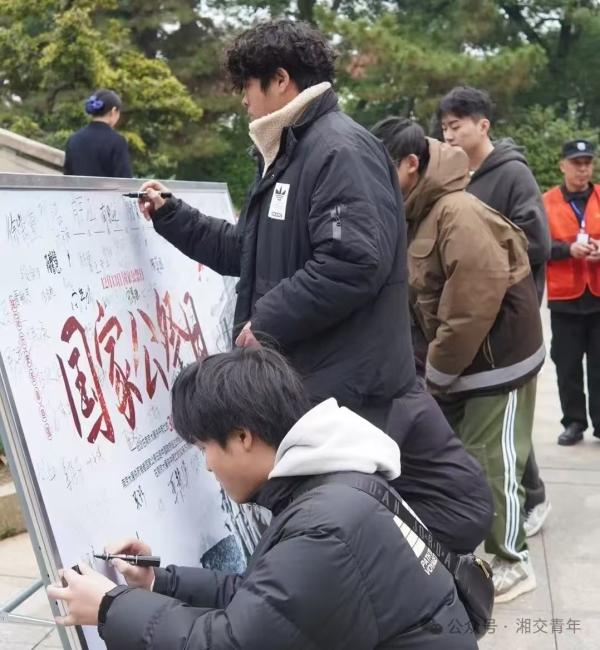 18d1ec6d4ff60b13aa3c5d61033642f.jpg 18d1ec6d4ff60b13aa3c5d61033642f.jpg