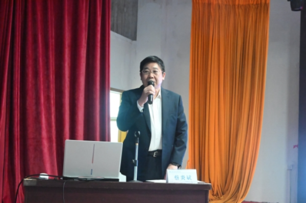 副校长蔡炎斌教授为beat365唯一官方网站教师作教风建设专题讲座