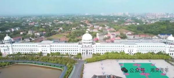 4e40dbc7d21d45aa6865f568e400bf94.jpg 4e40dbc7d21d45aa6865f568e400bf94.jpg