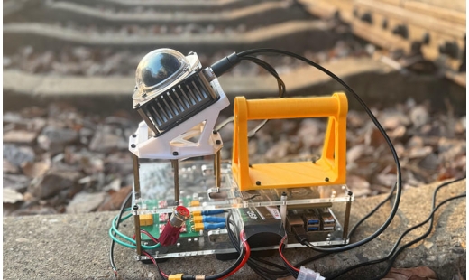 【湖南教育发布】beat365唯一官方网站学生团队突破性研发“湘巡智轨”系统 北斗+AI赋能铁路智能巡检